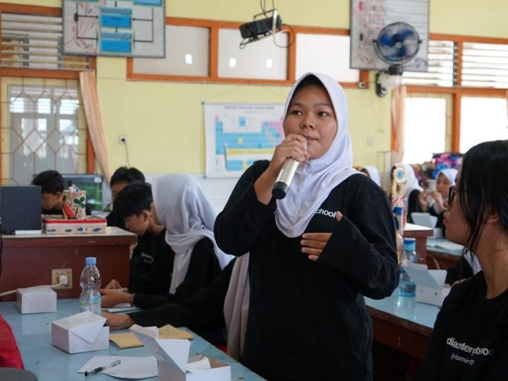 Diskominfo Belitung Berbagi Pengetahuan Bermedia Sosial Secara Bijak Dengan Siswa SMP 1 Tanjungpandan