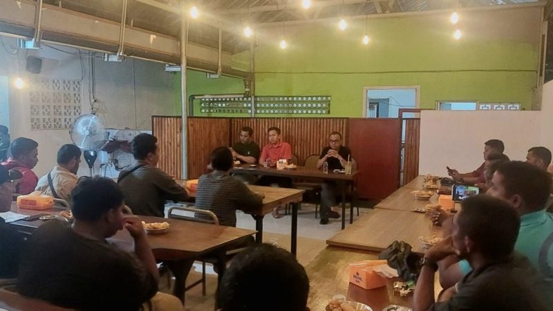 Redam Gejolak Warga Dusun Aik Gede, Bupati Tawarkan Sejumlah Solusi