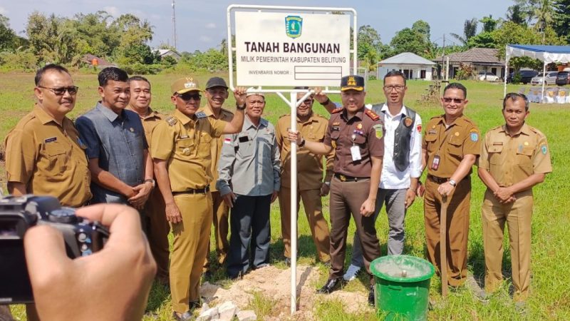 Pemkab Belitung Terima Kembali Aset Lapangan Bola Paal Satu Dari Kejari Belitung