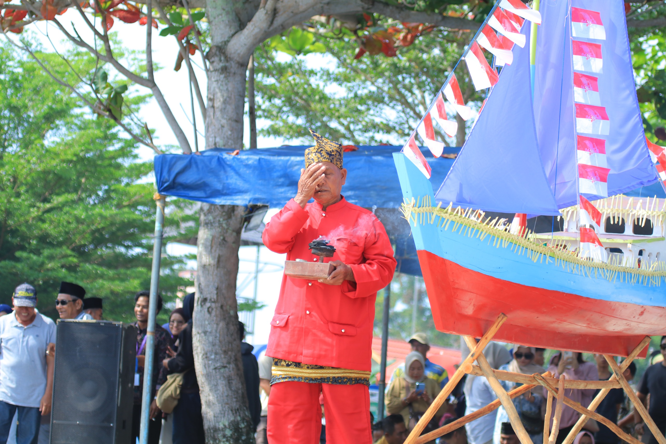 Tradisi Muang Jong 2025 Makin Ramai Dihadiri Wisatawan