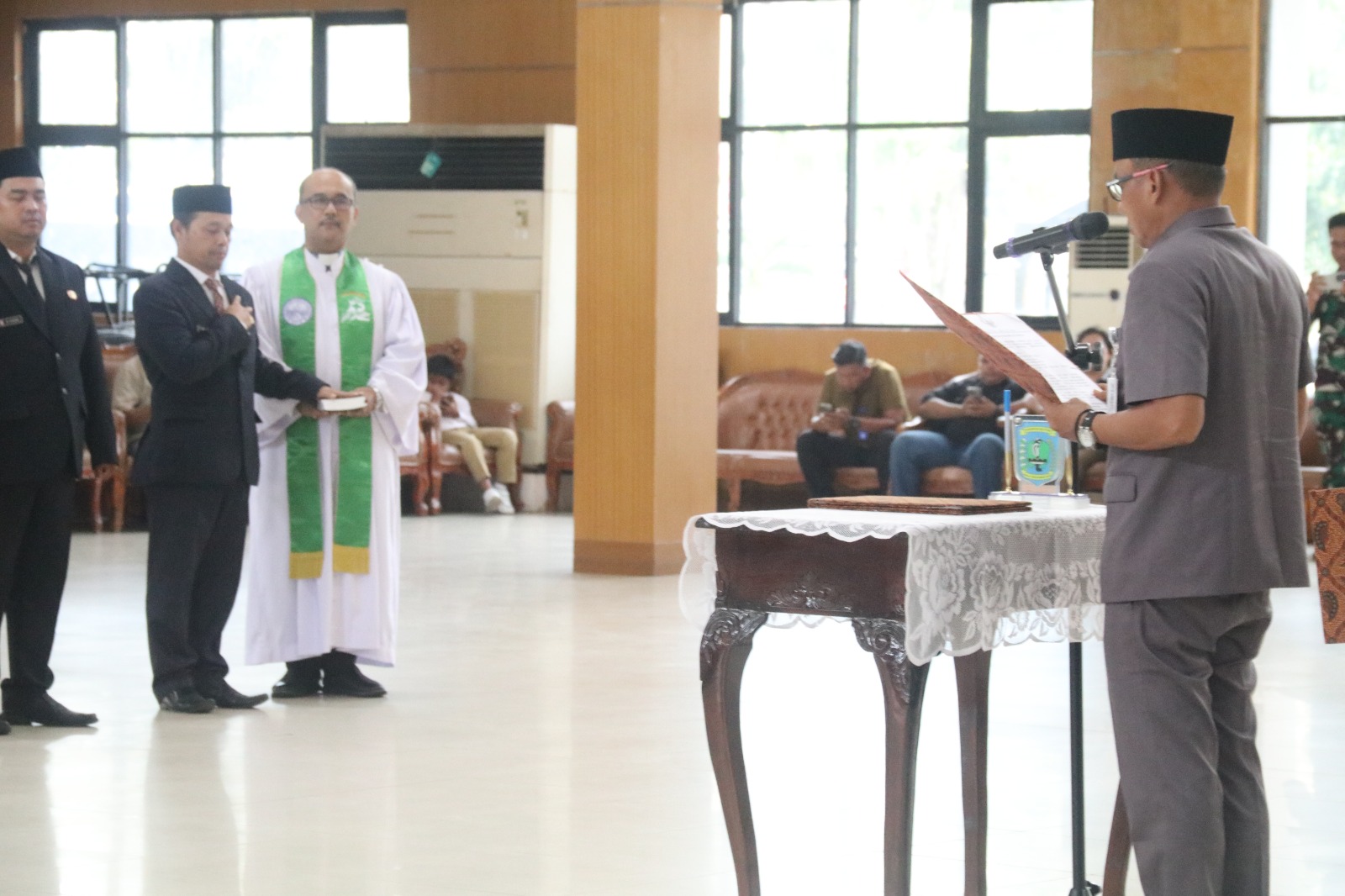 Bupati Belitung Rotasi 8 Pejabat Eselon 2 dan Direktur RSUD