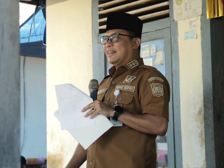 Wabup Syamsir Ajak Warga Tanjung Rusa Jaga Adat Maras Taun