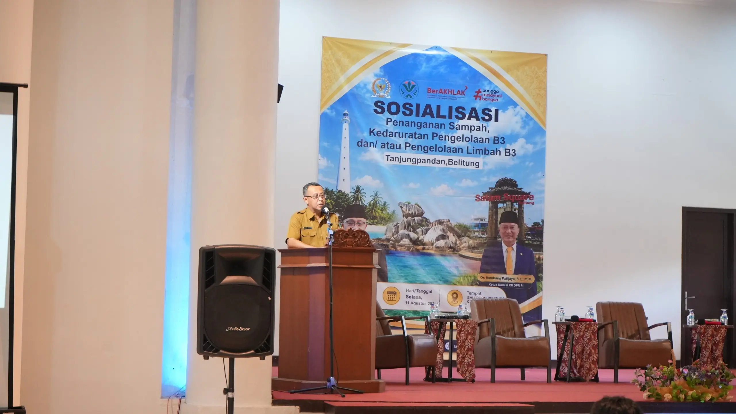 DLH Belitung Bersama Komisi XII DPR RI Sosialisasikan Penangan Sampah dan Limbah B3 Serta Non B3