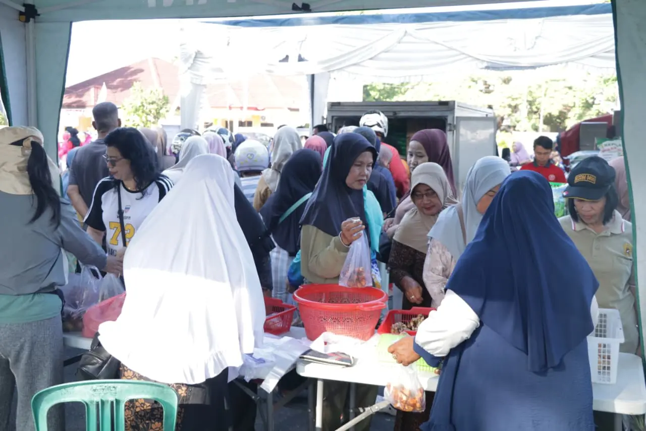 Pemkab Belitung Kembali Selenggarakan Gerakan Pangan Murah, Warga Nikmati Belanja Kebutuhan Lebih Ramah Kantong