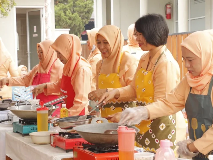Peringatan HUT DWP ke 27, Jadi Momentum Peran Perempuan Dalam Dampingi Suami