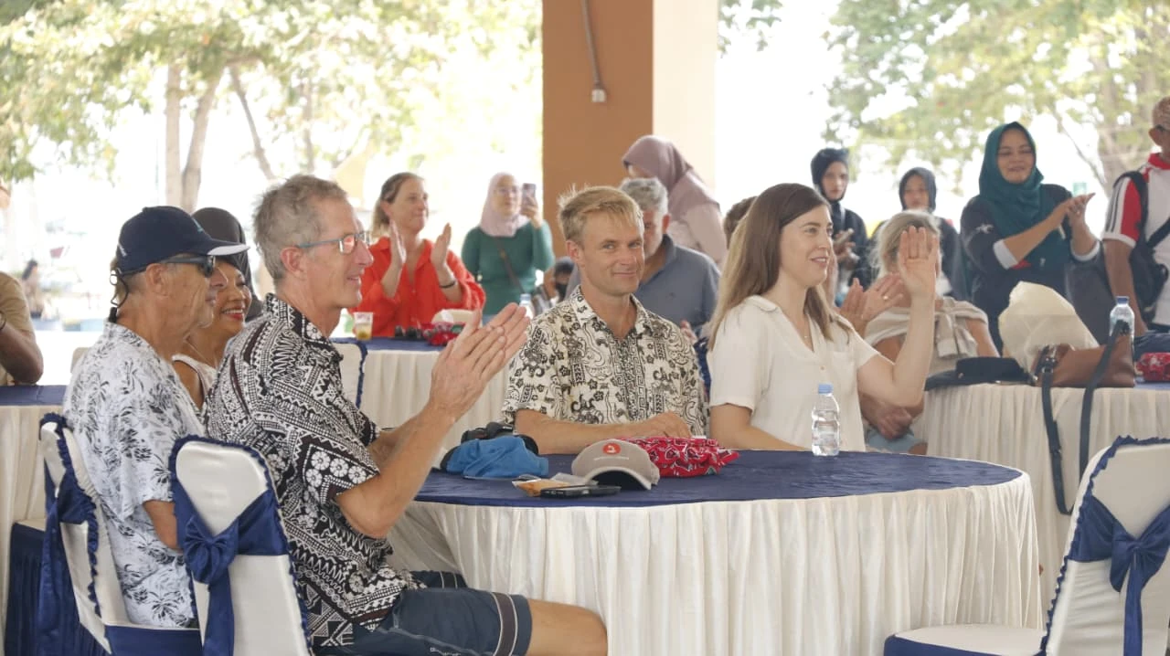 Peserta Sail to Indonesia Sebut Masyarakat Belitung Beruntung Punya Tempat Tinggal Seindah Belitung